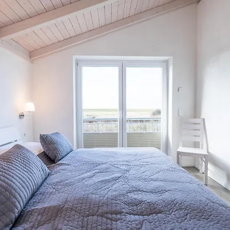 - Wattwurm Holiday home *